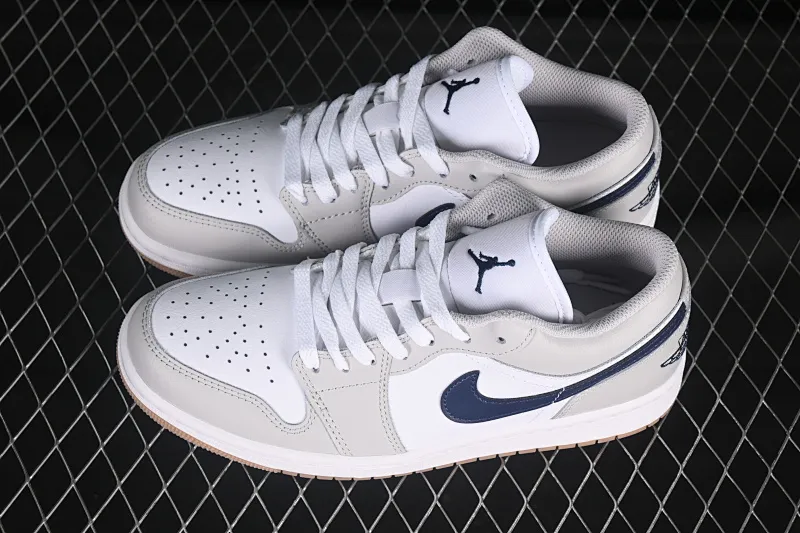 All categories Air Jordan Jordan series basketball shoes Air Jordan 1 Low G version pure original Air Jordan 1 Low AJ1 Joe 1 milk coffee blue hook low-top cultural casual sneakers 553558-146